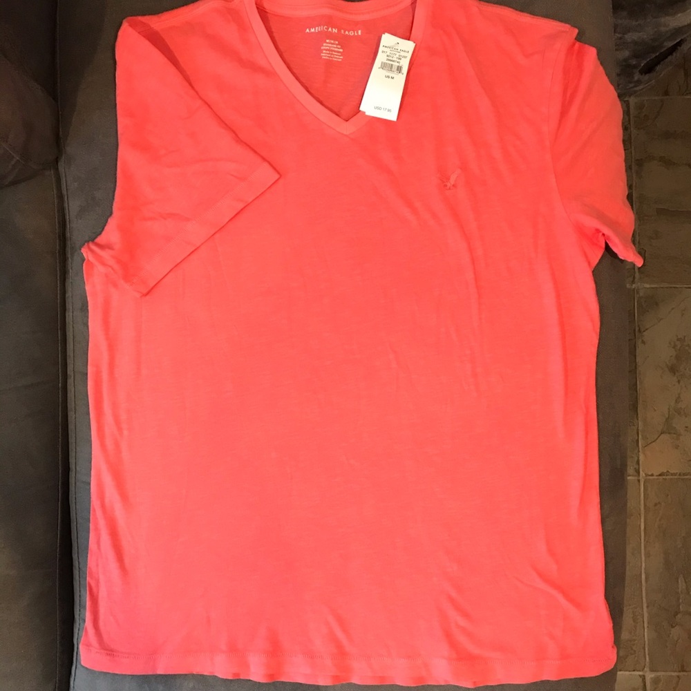 AE Men’s V Neck